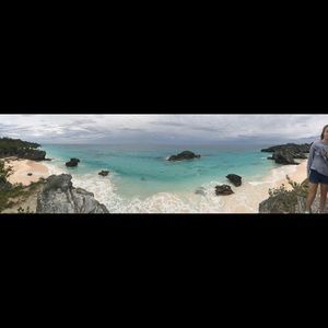 Meet your Posher, Mia